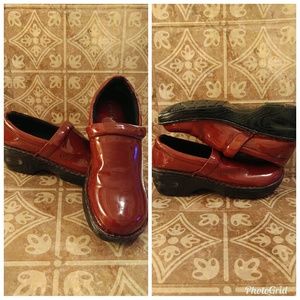 Bolo by Born Clogs | Red Patent | 8M | A1229